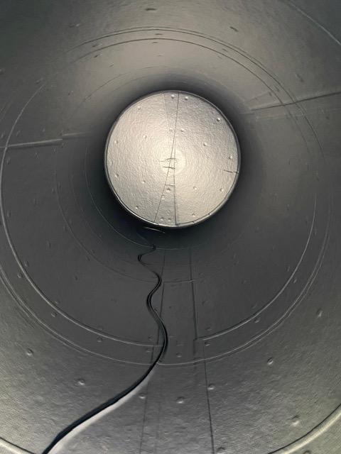 Huber Tankservice bietet den Einbau von Innenhüllen in Tanks. Referenz 3