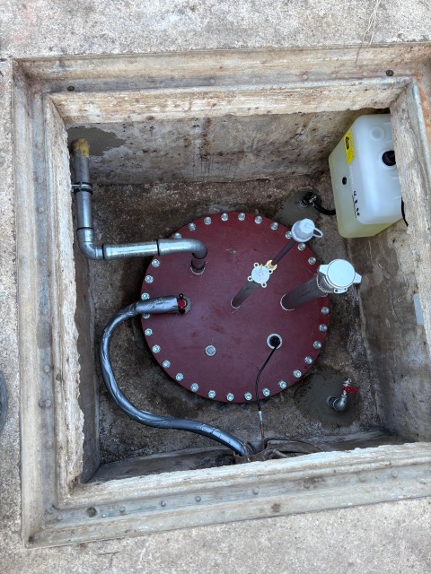 Huber Tankservice bietet die Sanierung von Erdtank-Deckeln. Beispiel 3