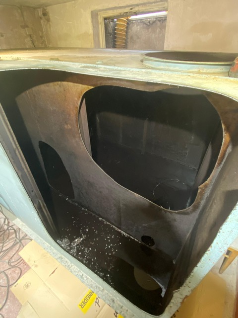 Huber Tankservice bietet Demontagen von Heizöltanks. Referenz 2