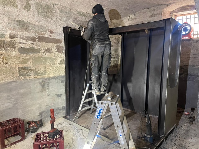 Huber Tankservice bietet Demontagen von Heizöltanks. Referenz 4