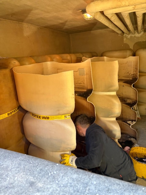 Huber Tankservice bietet Demontagen von Heizöltanks. Referenz 5